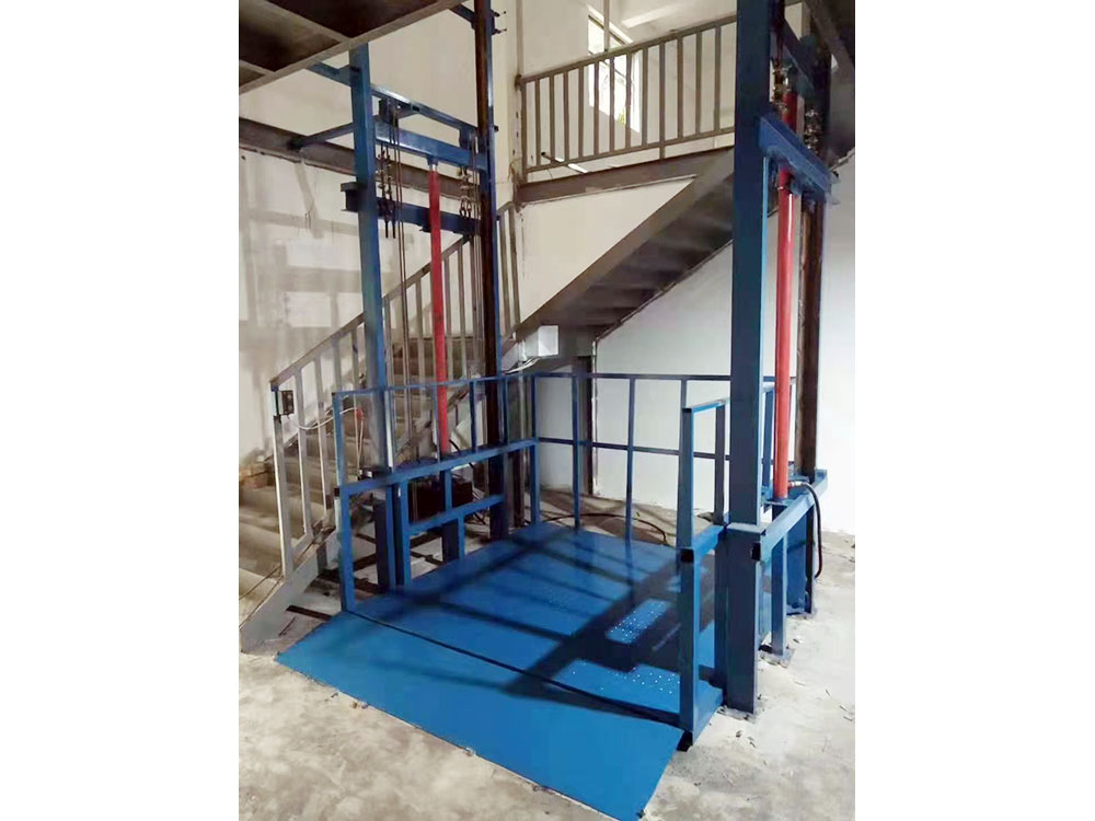 導(dǎo)軌式升降貨梯